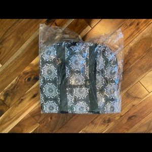 Black & white floral bag new in package